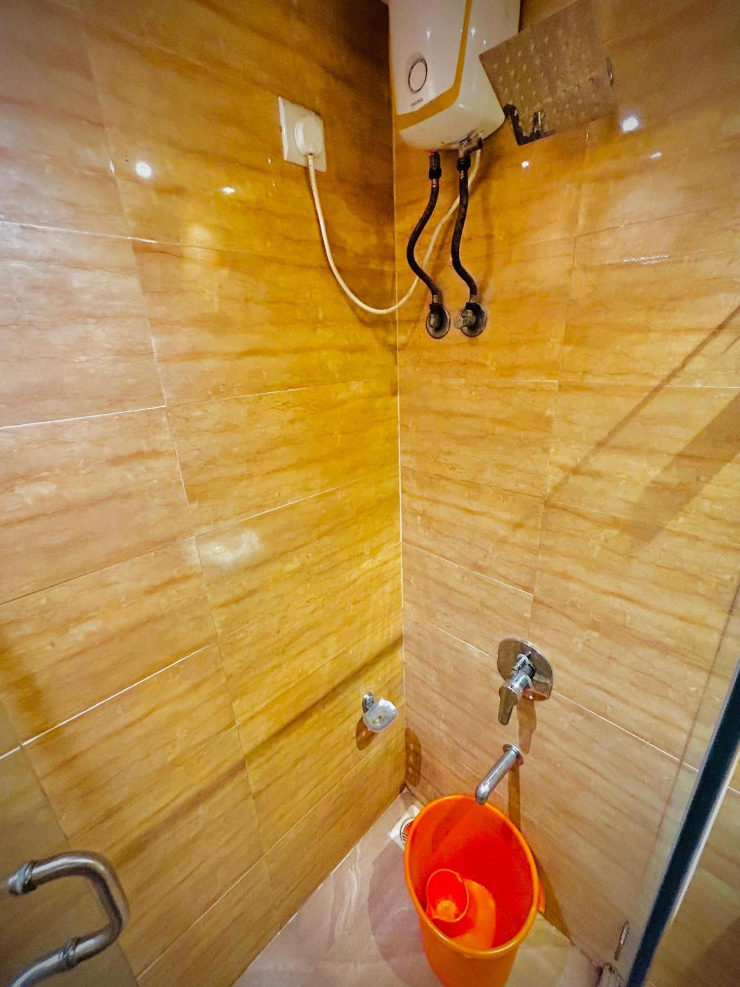 Hotel Regal International - Near Mumbai International Airport Andheri East Buitenkant foto